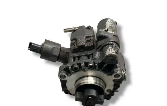 Ford Mondeo MK IV Fuel injection high pressure pump A2C27100268 5WS40380 9685705080