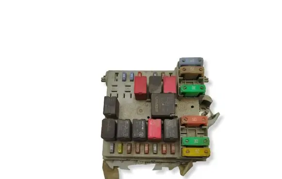 Fiat Stilo Fuse box cover 51759553