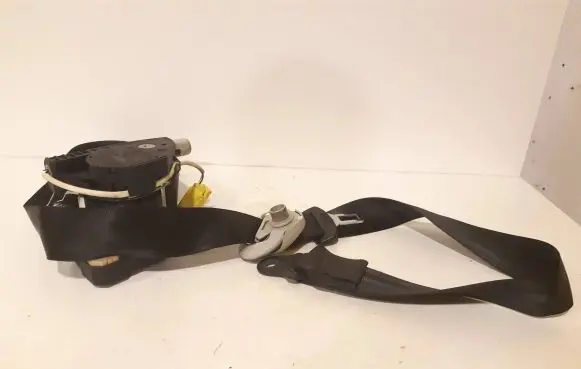 Volkswagen Caddy Front seatbelt 2K0857805E