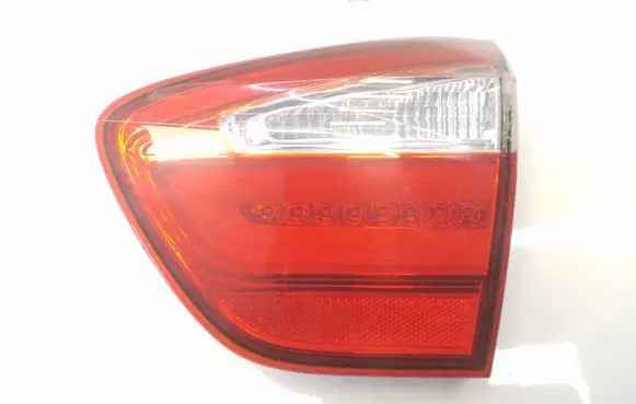 KIA Rio Tailgate rear/tail lights 924041W2