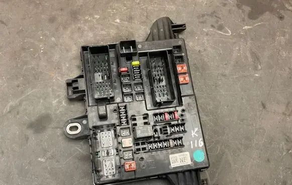Opel Insignia A BSM Control unit 1327732203 13277322 544949969