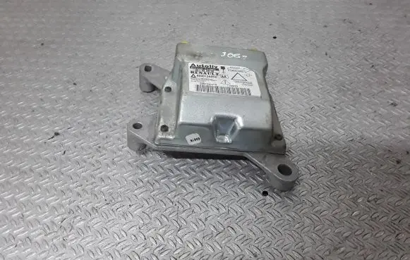 Renault Laguna II Airbag control unit/module 8200138952
