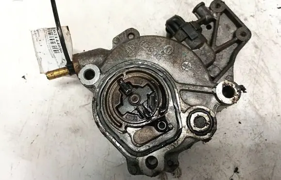 Citroen C-Crosser Vacuum pump D1711B D171-1B