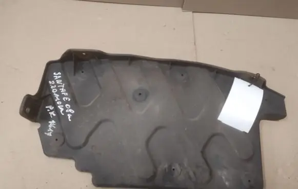 Hyundai Santa Fe Engine splash shield/under tray 291302B150