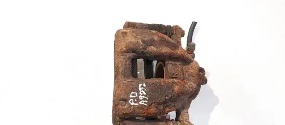 Honda CR-V Front brake caliper