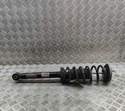 BMW 5 G30 G31 Rear shock absorber/damper 6866620