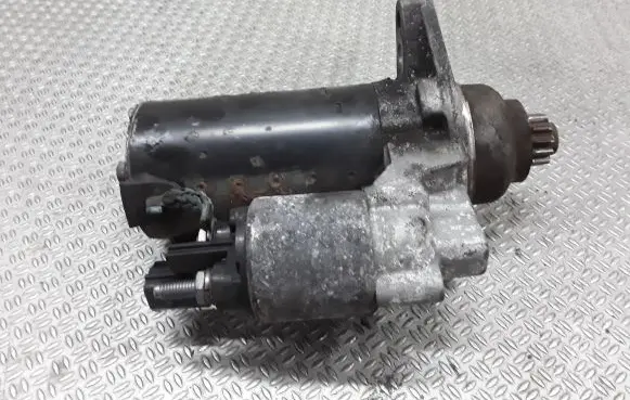Volkswagen Golf VI Starter motor 1005831660