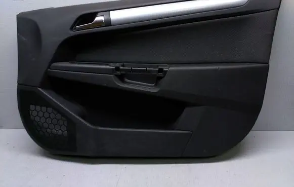 Opel Astra H Front door card panel trim 13153882