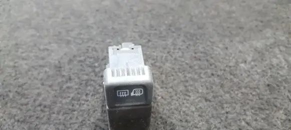 Volvo S70 V70 V70 XC Windscreen/window heater switch 9162952 97W04K