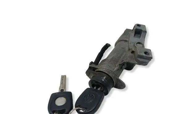 Volkswagen Golf IV Ignition lock 4B0905851C