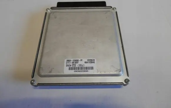 Ford Focus Engine control unit/module 2M5A12A650PFTDCI