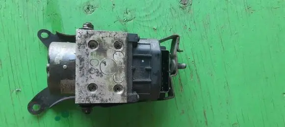 Subaru Forester SF ABS Pump