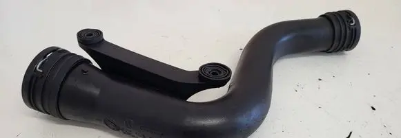 Volkswagen PASSAT B6 Intercooler hose/pipe 1K0145762P