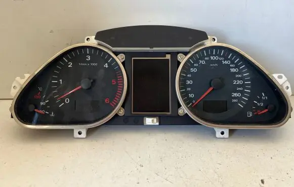 Audi A6 S6 C6 4F Speedometer (instrument cluster) 503001721801