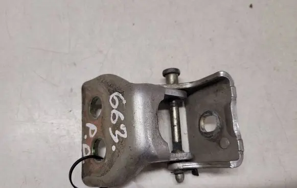 Citroen C4 I Front door lower hinge