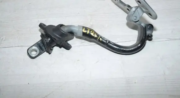 Mercedes-Benz R W251 Tailgate/trunk/boot hinge 2517400437