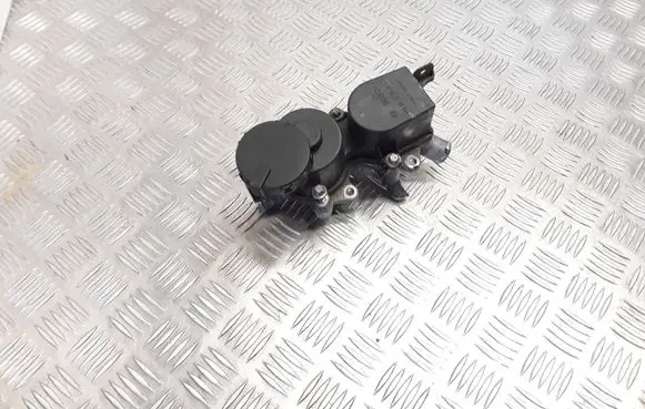 Mercedes-Benz A W169 Oil breather separator A6400101062