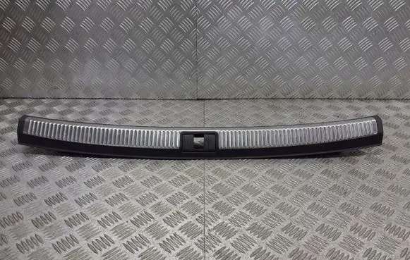 Seat Exeo (3R) Trunk/boot sill cover protection 8E9864483C