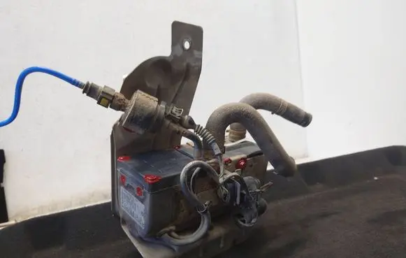 Mercedes-Benz Vito Viano W639 Auxiliary pre-heater (Webasto) A6398301861 6398301861