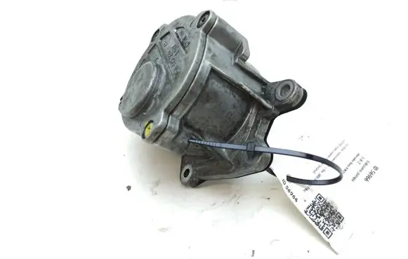 Mercedes-Benz R W251 Vacuum pump A6422300165 1027