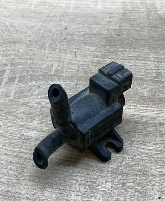 Opel Astra H Turbo solenoid valve 72244800
