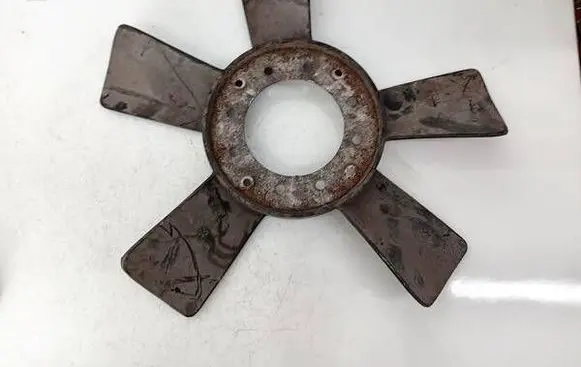 Opel Omega B1 Fan impeller 90128500