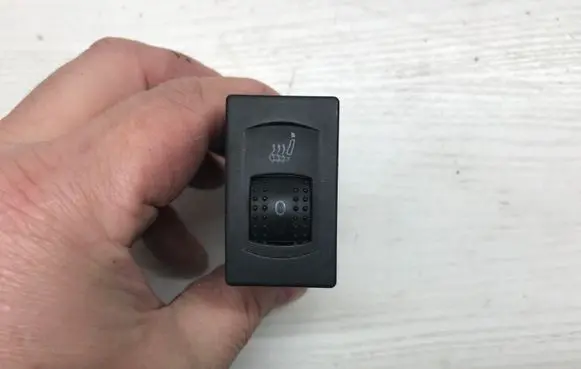 Volkswagen PASSAT B5 Seat heating switch 3B0963563C