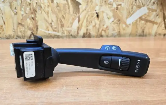 Volvo XC60 Wiper control stalk 31264169 09LJ0220281AACH
