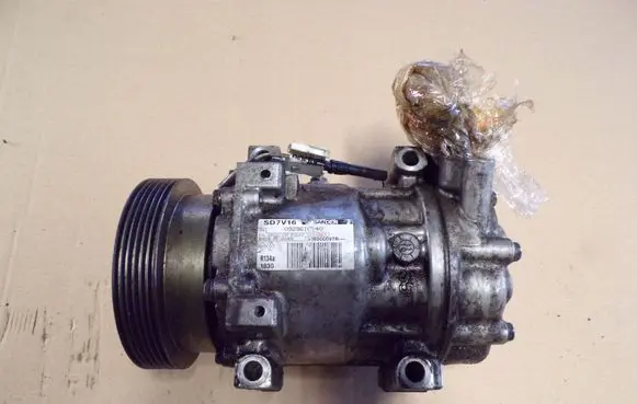 Dacia Duster Air conditioning (A/C) compressor (pump) 926000097R