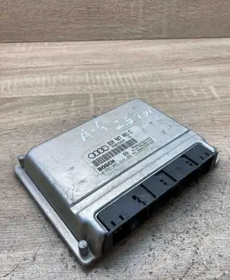 Audi A6 S6 C5 4B Engine control unit/module ECU 8D0907401C 0281001838