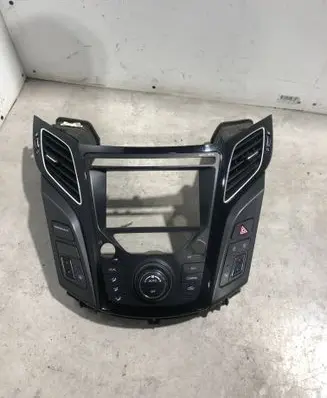 Hyundai i40 Dashboard center trim panel 972503ZXXX 974203Z000 974103Z000