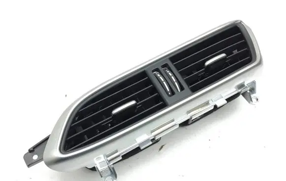 Infiniti Q30 Dash center air vent grill