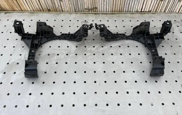 Honda E Headlight/headlamp mounting bracket