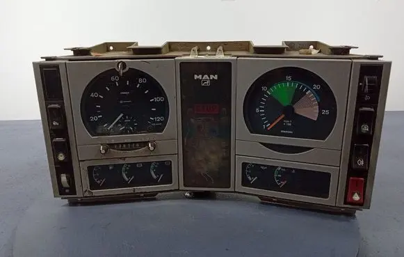AC 428 Speedometer (instrument cluster) 81272026080