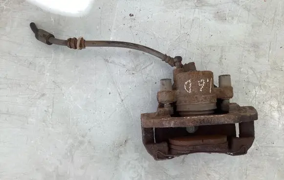 Mazda 3 I Front brake caliper