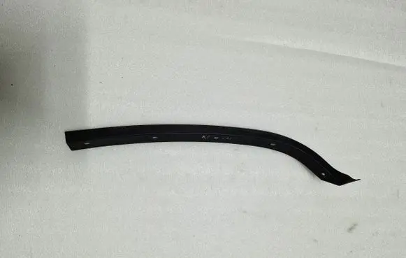 Jeep Grand Cherokee WL Rear arch trim 7EK79TRMAB