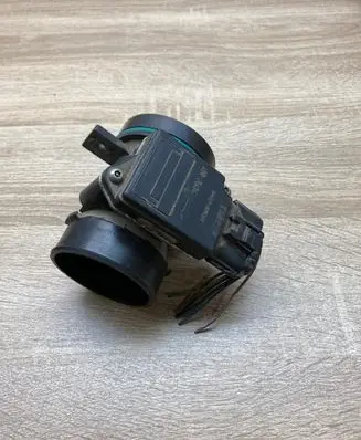 Ford Focus Mass air flow meter 98AB12B579DA