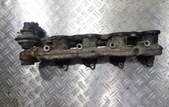 Ford Fiesta Intake manifold 92ff9425ca 92ff-9425-ca