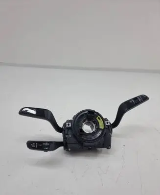 Wiper turn signal indicator stalk/switch