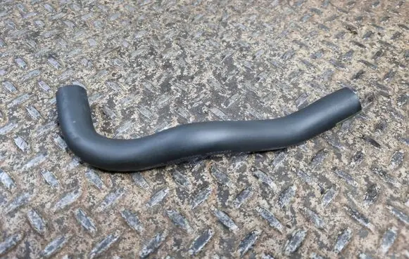 Volvo XC40 Engine coolant pipe/hose 32222161