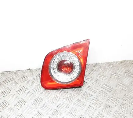 Volkswagen Jetta V Tailgate rear/tail lights 1K5945260 224900