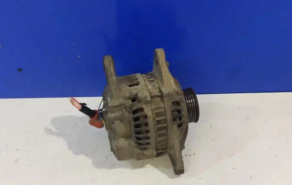 Mitsubishi Colt Generator/alternator MD325696 A2TA5191