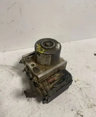 Volkswagen Caddy ABS Pump 2K0907379A 2K0614117A 00009496E2