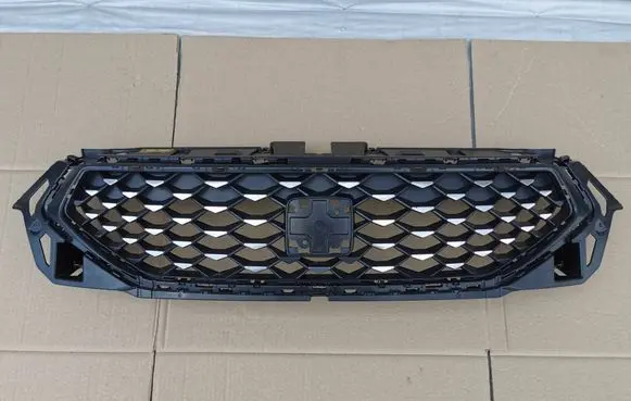 Seat Ateca Front bumper upper radiator grill 575853654M 575853654N
