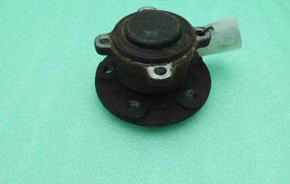 BMW 2 F45 Rear wheel ball bearing 68521 68595