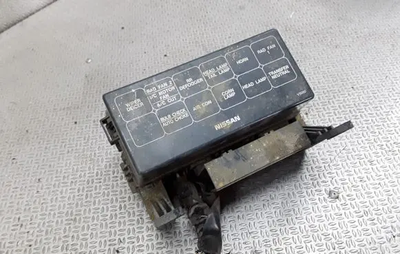 Nissan Patrol Y61 Fuse module