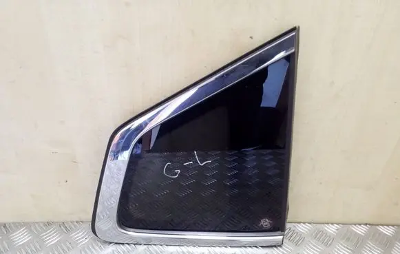 Nissan X-Trail T32 Rear side window 833004CC0A