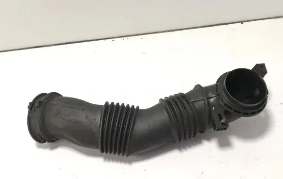 Ford C-MAX II Air intake duct part AV6112B624B