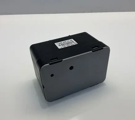 Mercedes-Benz E W211 Central locking vacuum pump 0008002548 2051850433