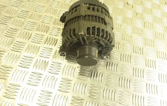 Ford Focus Generator/alternator 0121615028